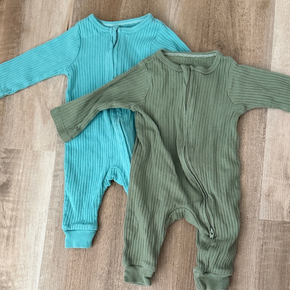 ✨Cloud Island Kids Footies - Teal and Olive